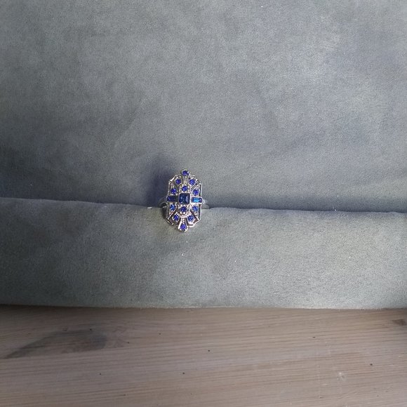 New: Brilliant Blue and Silver Ring - Picture 3 of 3